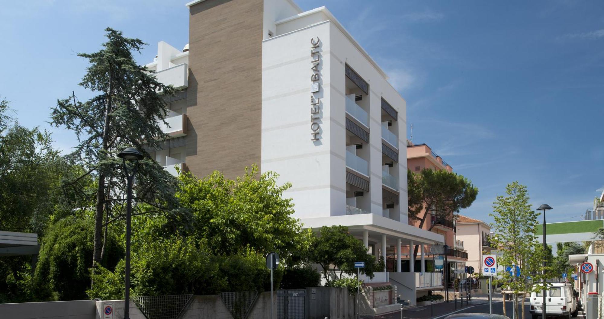 Hotel Baltic Ріміні Екстер'єр фото