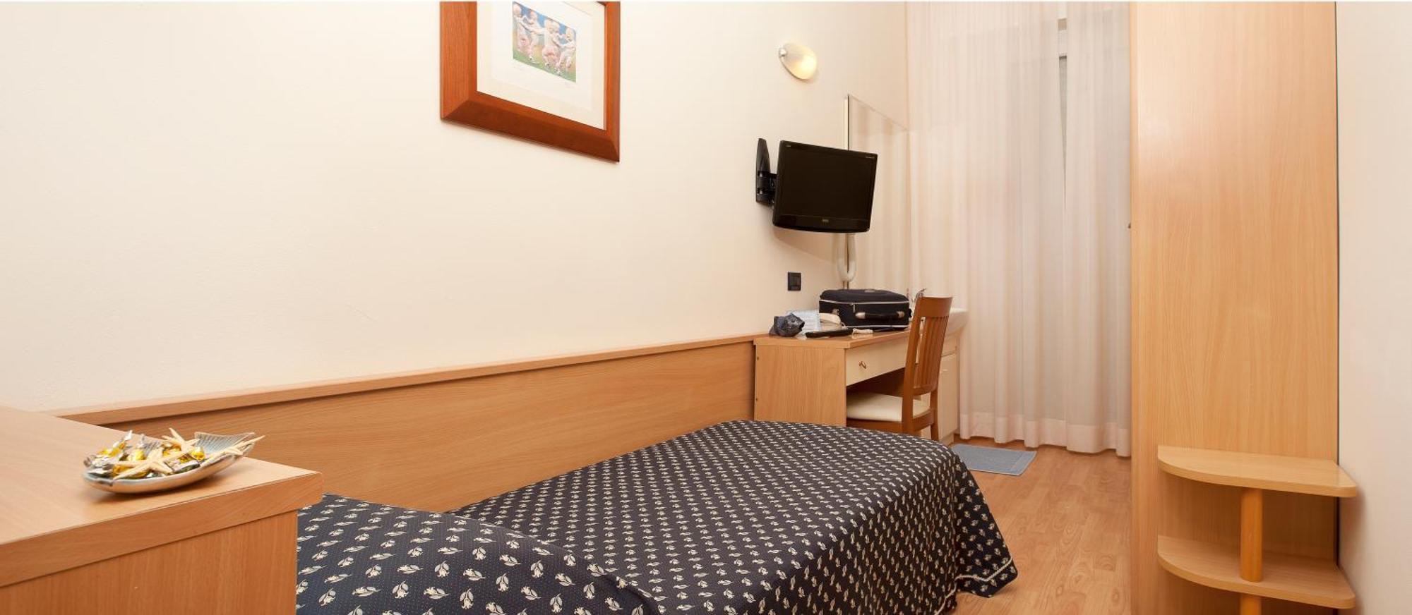 Hotel Baltic Ріміні Номер фото